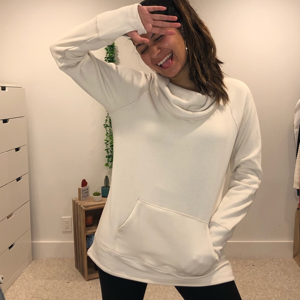 RBX activewear cream sweater new with tags size M